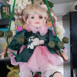 Meet your Posher, Cecilia